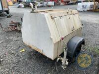 White compressor trailer - 6