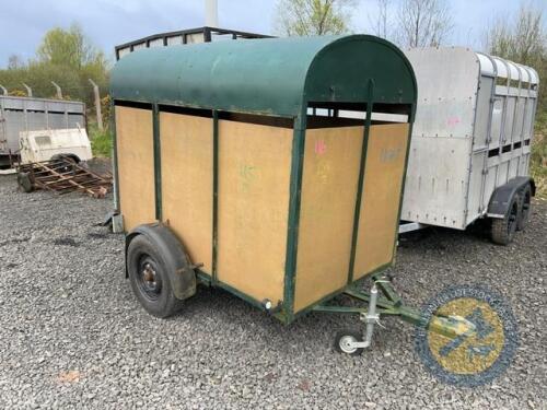 Cattle trailer Green roof