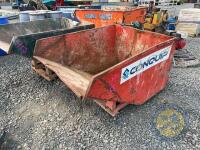 Forklift tipping skip