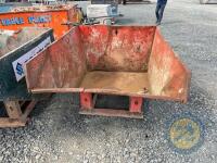 Forklift tipping skip - 2