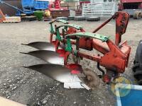 Kverneland 14 inch 3 furrow spring release plough - ploughs perfectly - 5