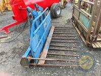 Tanco push off buckrake with side tongs