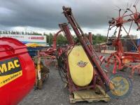 Hardi sprayer with folding booms - 6