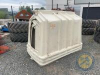 4 Calf hutches