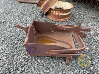 Ferguson Earth scoop - 4