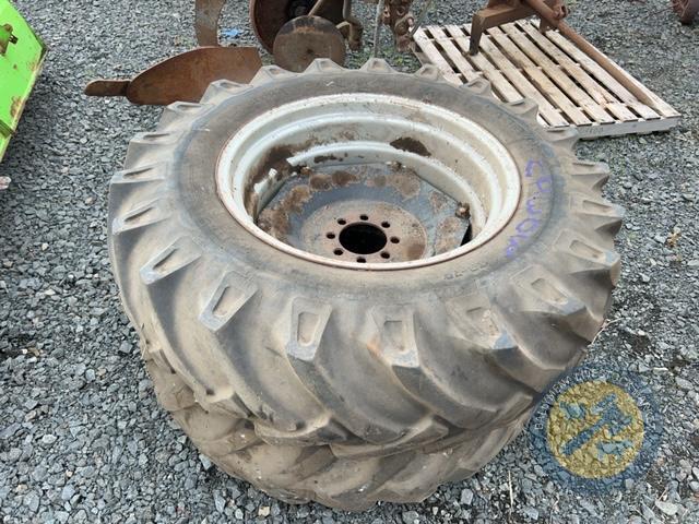 David Brown 1394 Rims & tyres 16.9 14 R30 | Large Plant & Machinery ...