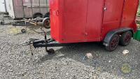 Red horse box - 3