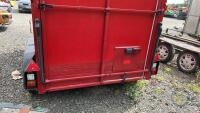 Red horse box - 4