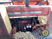 International 574 tractor 1977 - 11
