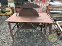 Newlands 3 point linkage saw bench with half shaft - 4