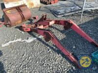 Massey Ferguson power loader complete with bucket spool valves & frame - 6