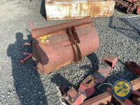 Massey Ferguson power loader complete with bucket spool valves & frame - 7