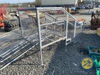 Set of galvanised steps - 4