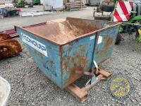 Forklift tipping skip - 2
