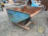 Forklift tipping skip - 4
