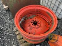 2 Steel rims 12x36 complete with centres - 2