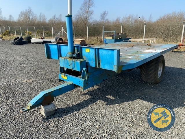 Bale trailer