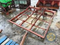 Farmland flat 8 bale grab