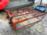 Farmland flat 8 bale grab - 3