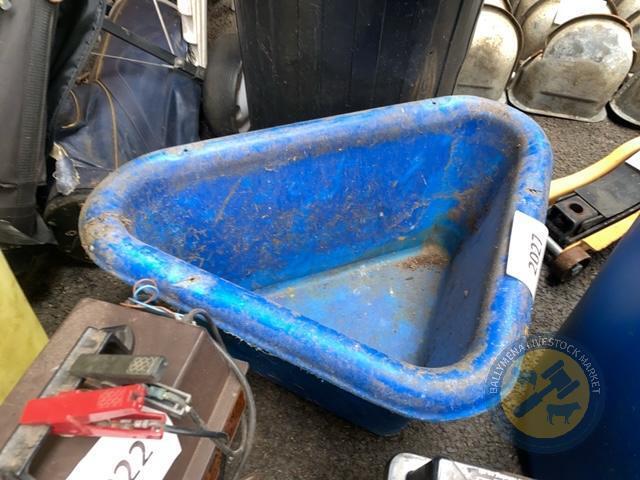 Blue corner feed trough