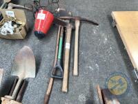 Job lot 2 picks/spade/crowbar