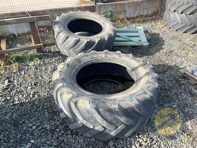 2x 480/65R28 Kleber tyres