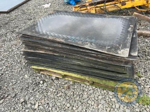 29 Rubber cubicle mats