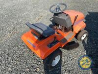Husqvarnna scrapper tractor - 4