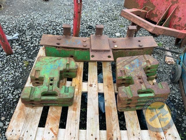 7 Original JD weights & 2x 65kg weight holders