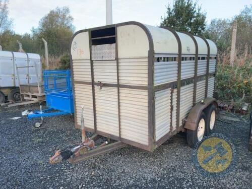 Tandem Axle Livestock trailer