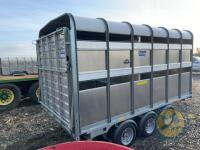 Ifor Williams triaxle cattle trailer with dividing gate no decks - 5