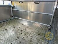 Ifor Williams triaxle cattle trailer with dividing gate no decks - 9