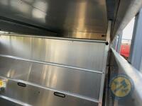 Ifor Williams triaxle cattle trailer with dividing gate no decks - 10