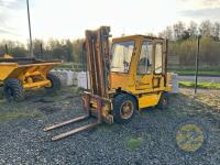 2.5 tonne Climax forklift with cab and side shift 1990 - 3