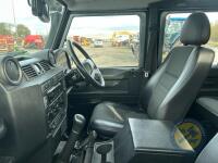 Land Rover Defender 110 XS TD 2198cc 2013 - 10