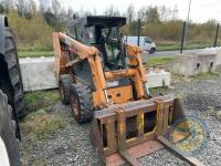 Case skid steer - 9
