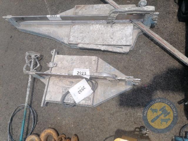 Small tile cutter