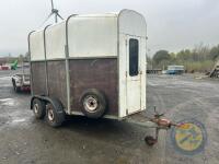 Homemade double horsebox with spare wheel - 3