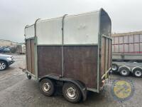 Homemade double horsebox with spare wheel - 7