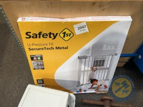 Secure tech metal gate