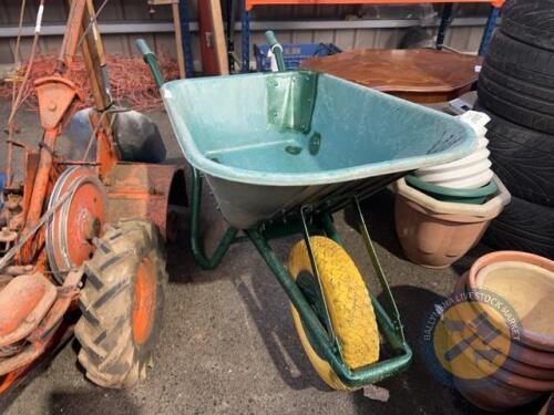 Wheel barrow with soild wheel