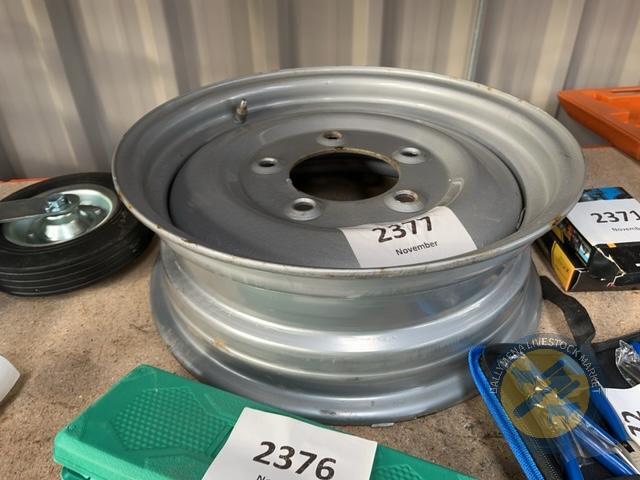 Hudson/ IFor williams Trailer 16 inch rim