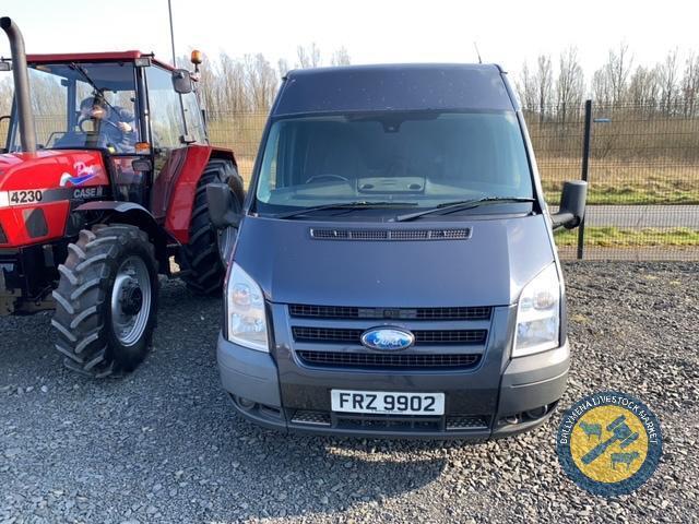 Ford Transit MWB 2010 van