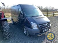 Ford Transit MWB 2010 van - 9