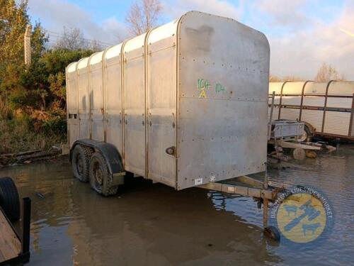 IW 12ft livestock trailer