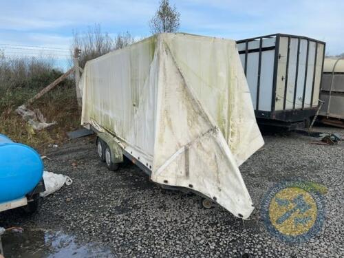 Curtainside flat trailer