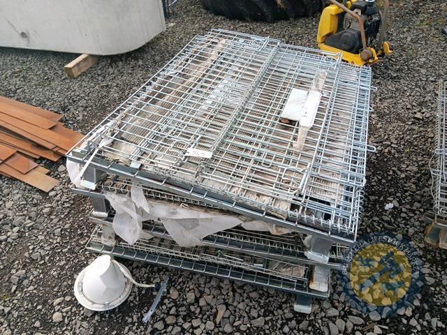 4 foling cages