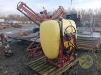 600 litre sprayer - 2