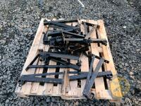 Pallet of mixed steel brackets - 2