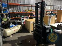 Electric Mitsubishi Pallet Truck c/w charger - 3